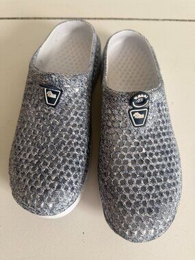 Kauai Slip on Water Shoes Light Gray & White Size EU42 US10.5